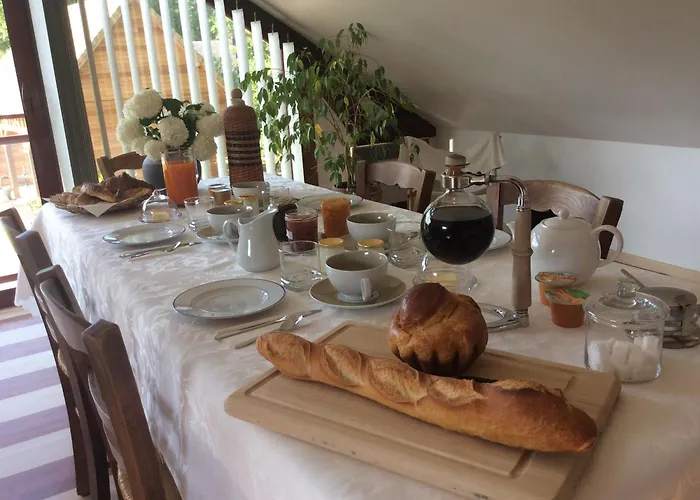 D'hôtes De Couette-café *